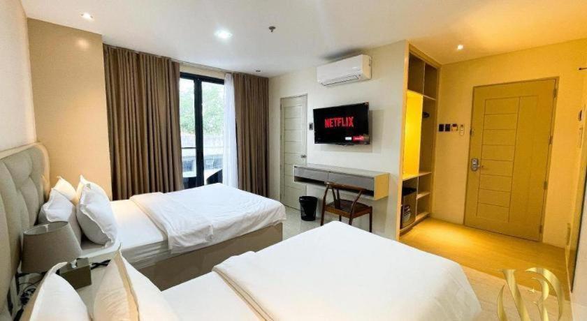 Lavero Suites Kalibo Exterior foto